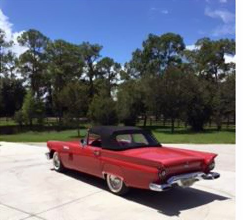 1957 Ford Thunderbird