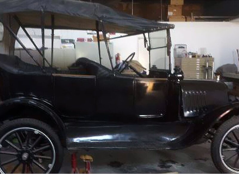 1,916 Ford Model T