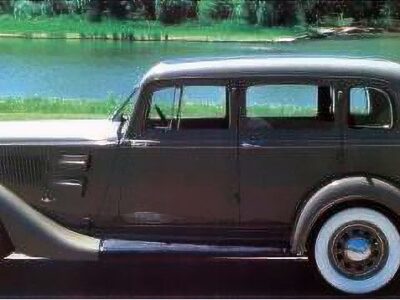1934 Plymouth PE Deluxe